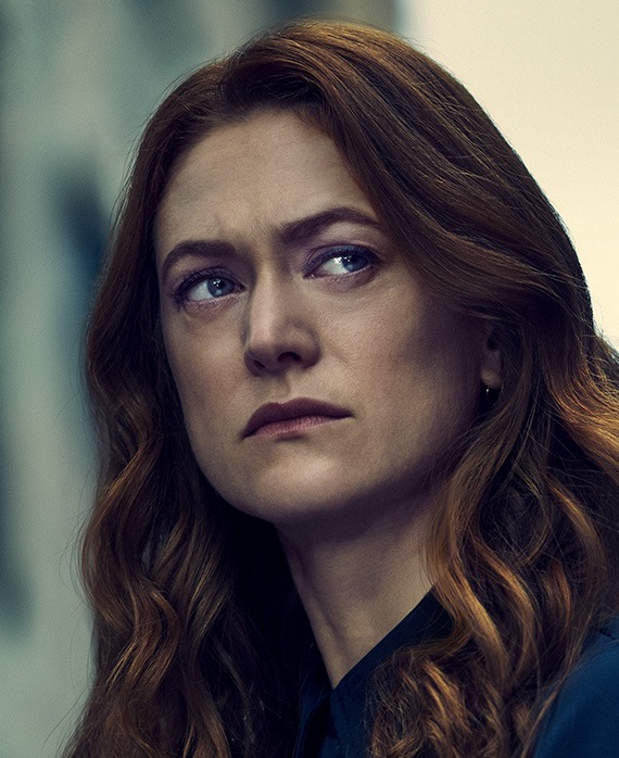 Marin Ireland headshot wearing a navy top 