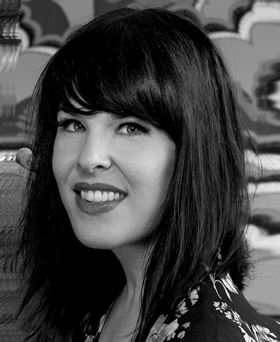 Alexis Martin Woodall Headshot