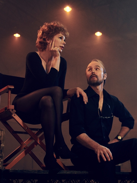 Michelle Williams as Gwen Verdon with Sam Rockwell as Bob Fosse on a production set