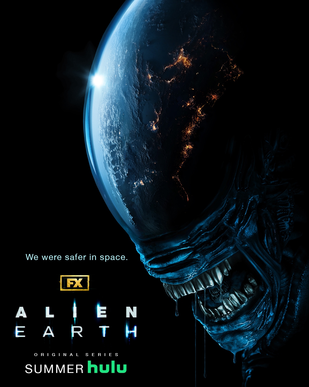 Close up of a xenomorph with a reflection of Earth on its forehead.