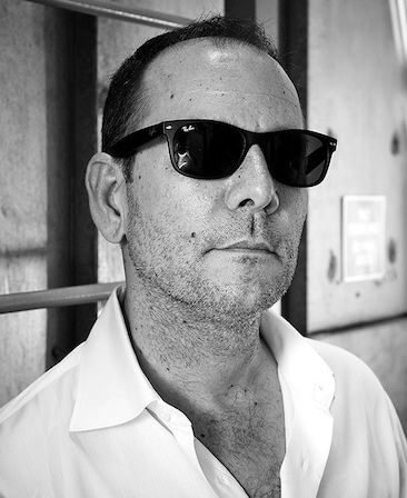 Tim Minear Headshot