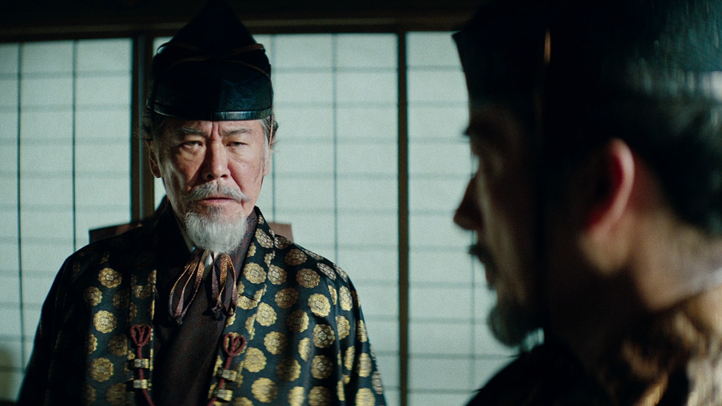 Hiromatsu speaks with Lord Toranaga in Osaka Castle