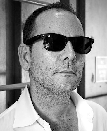 Tim Minear Headshot