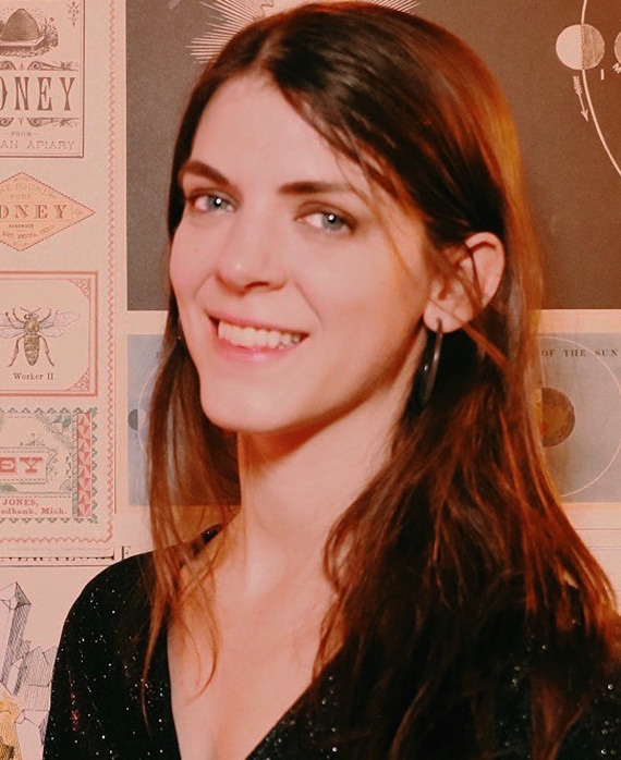 Kelly Bachman Headshot