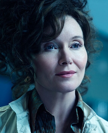 Headshot of Essie Davis as Dame Sylvia