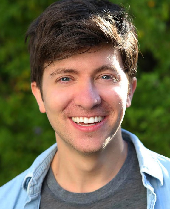 Seth Kirschner Headshot