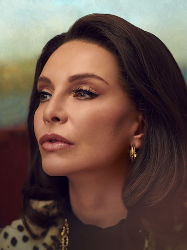 Calista Flockhart as Lee Radziwill in FEUD