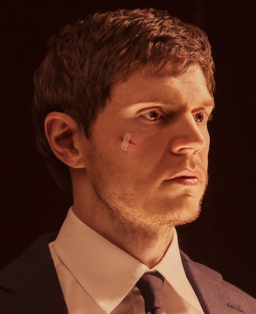 Close up of Evan Peters as Cooper Madsen