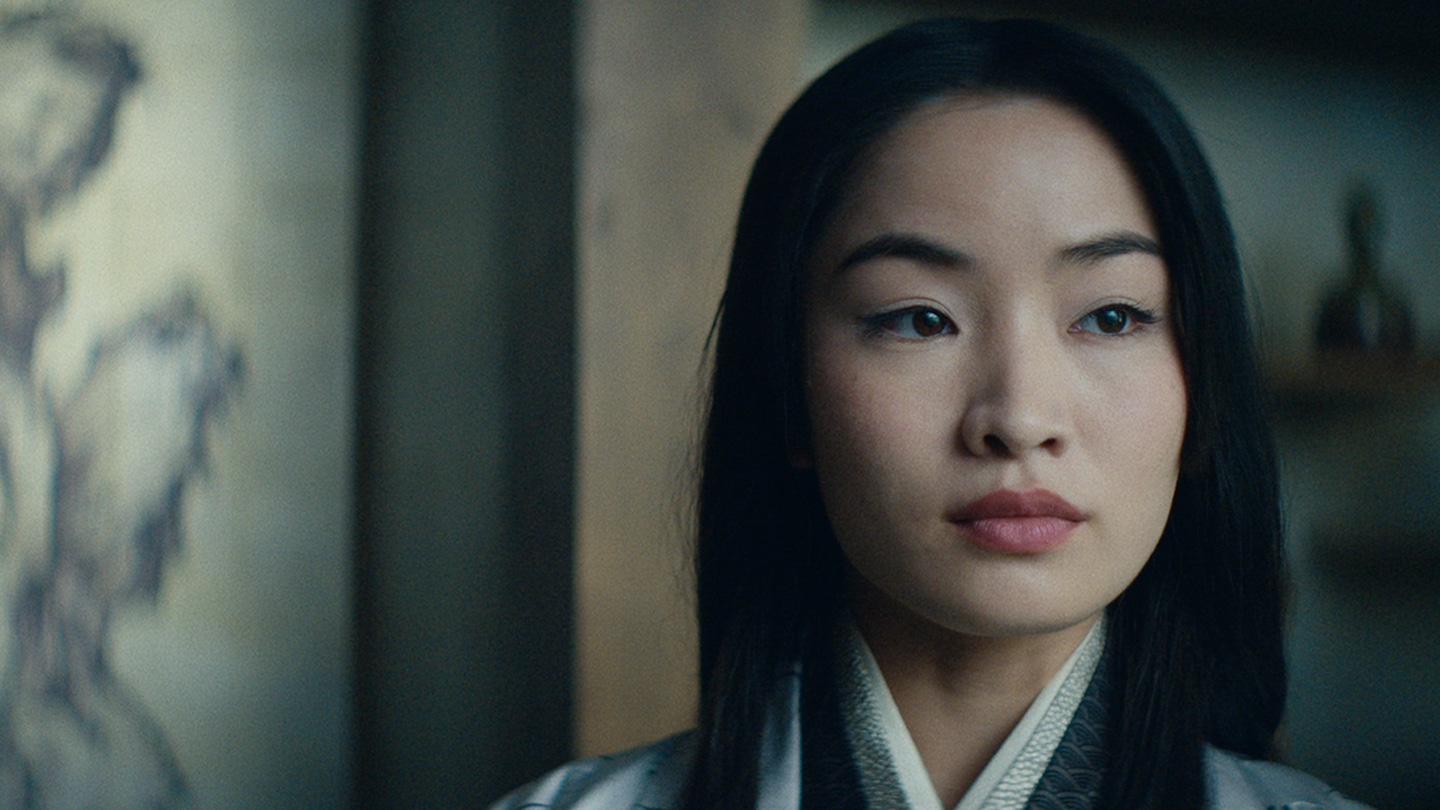 Close up of Mariko in Osaka Castle