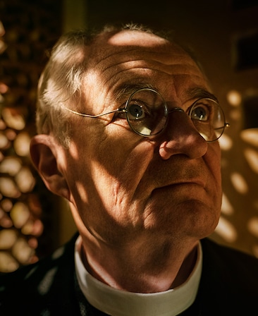 Jim Broadbent Headshot