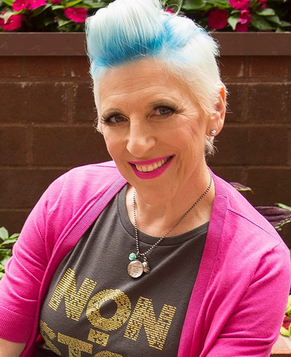 Lisa Lampanelli Headshot