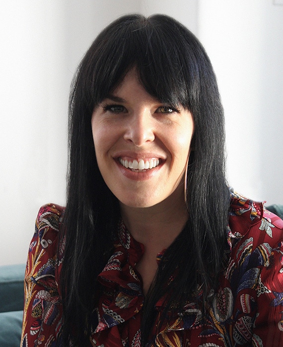 Alexis Martin Woodall Headshot