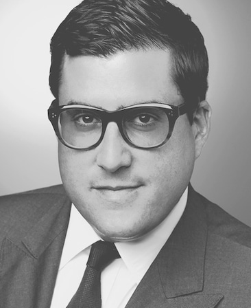 Andrew Singer Headshot