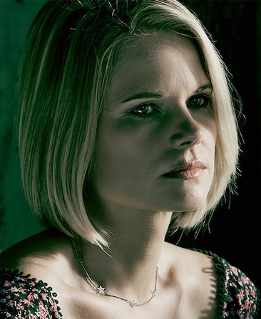Joelle Carter Cast