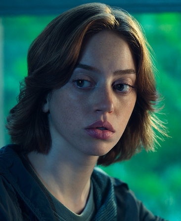 Headshot of Lily Newmark as Nibs